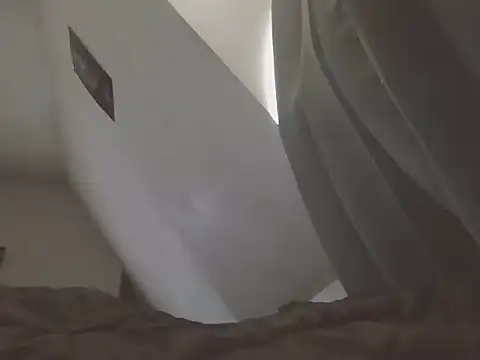 DOUBLETROUBLE7773 webcam