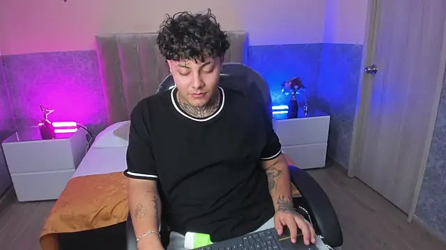 DAMON_SALVATTORE webcam