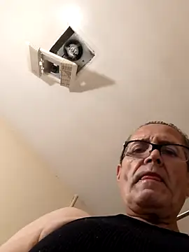 bobby69cock webcam