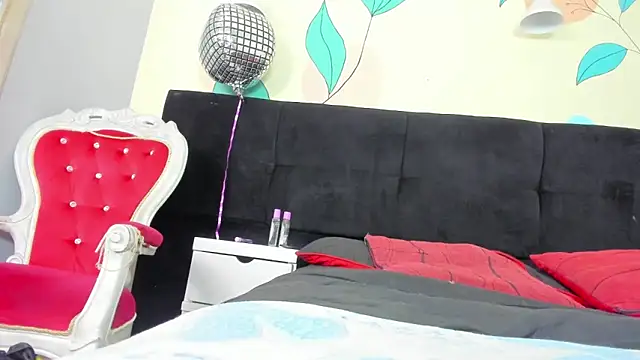 Alondra_zaaens webcam