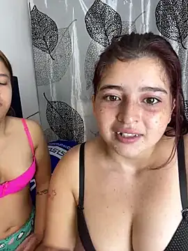 xuxi_xxx (F teen) - sexy kisses, kisses on the nipples