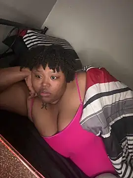Chocolatebunnyxx96 webcam