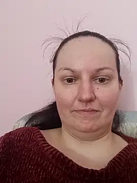 BustyLadyAlma webcam