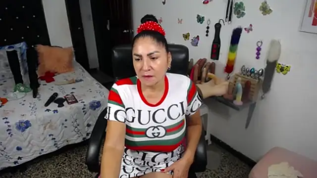 mature_bigboobs10 webcam