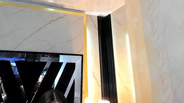 VictoriaKyros webcam