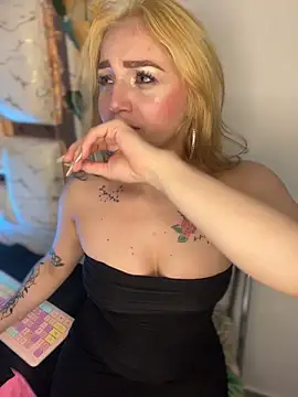 Sara_Sophia420