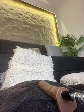 isa__blanc (F young) - squirt in your delicius cock