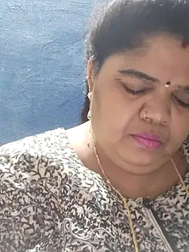 tamilthanushri webcam