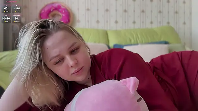 Estella_Elwood webcam