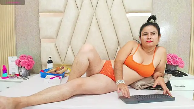 CrystallGomes webcam