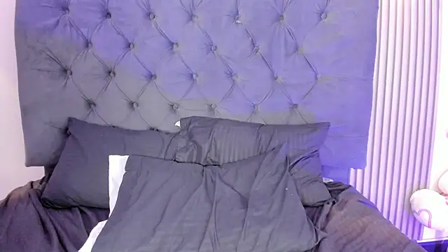 Anthonella_smiith webcam