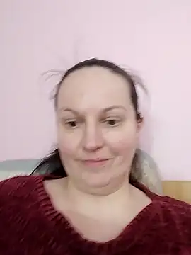 BustyLadyAlma webcam