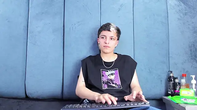 Megan_Thompson_ webcam