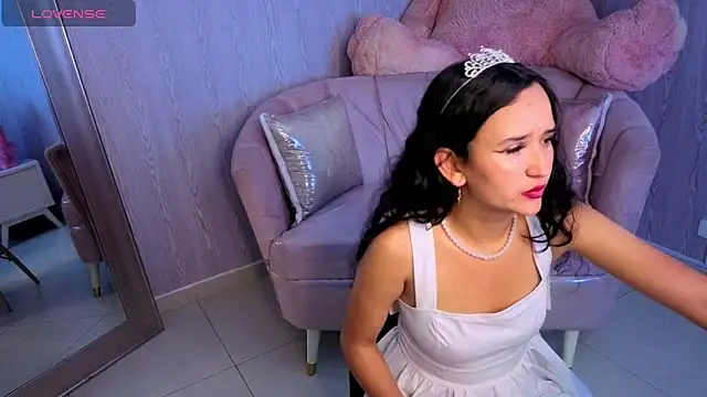 bella_vibess_s webcam