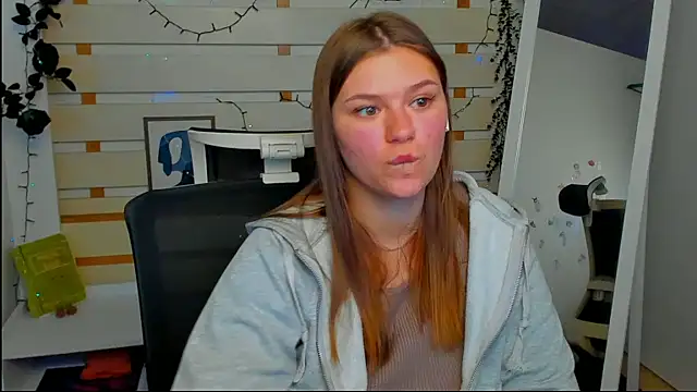 Josephine_Kiss webcam