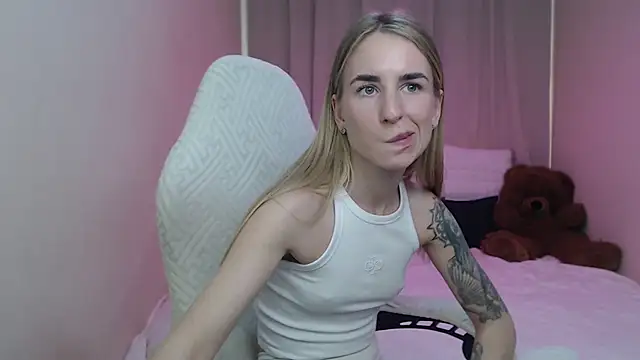 DeboraHorny webcam