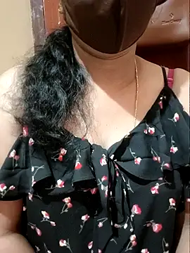 Latha_lovely webcam