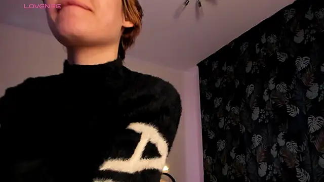 AnnexedPistol webcam