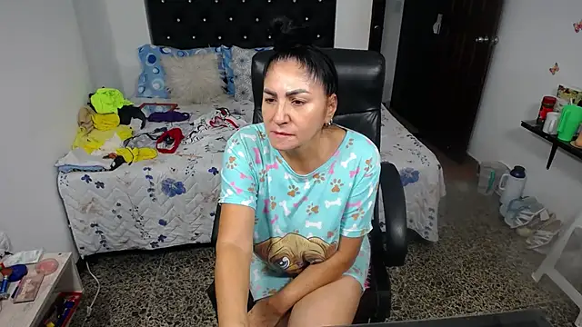 mature_bigboobs10 webcam