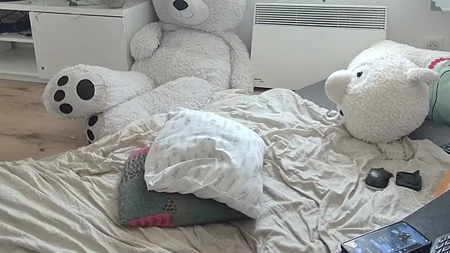 ceriselapine - CeriseLapine's free webcam - UK Sex Cams