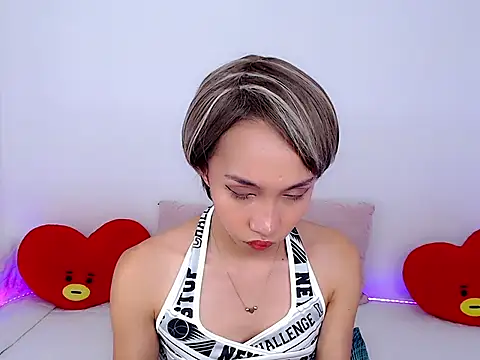 Sweet_kittyxx webcam