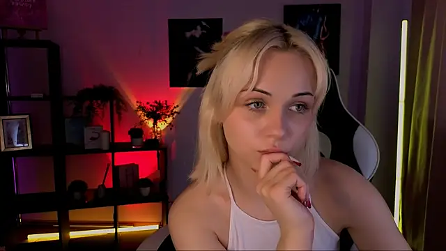 ElenaMonroe webcam