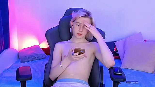 lucidangelok1 (M twink) - CUM SHOW