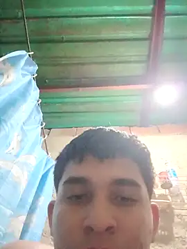 alee28728 (M twink) - Corrida