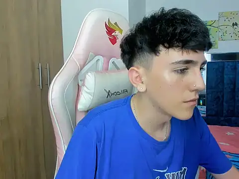 irvin_keyes_1 (M twink) - Sexy nude dance with Lovense vibration