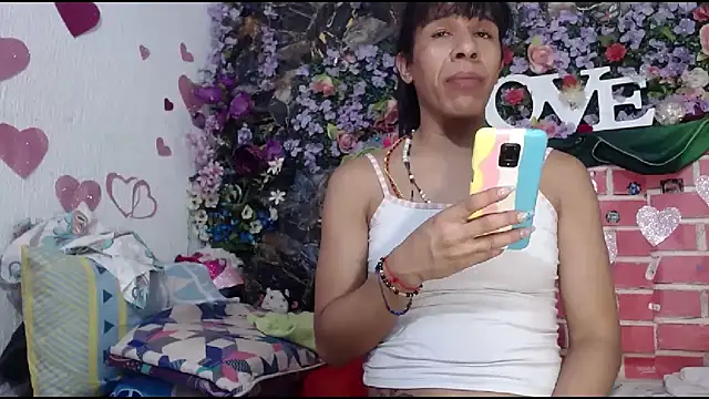 DesireDirtyTS__ webcam