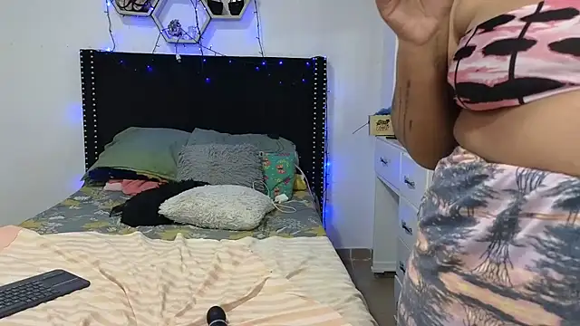 charlotte_077 webcam