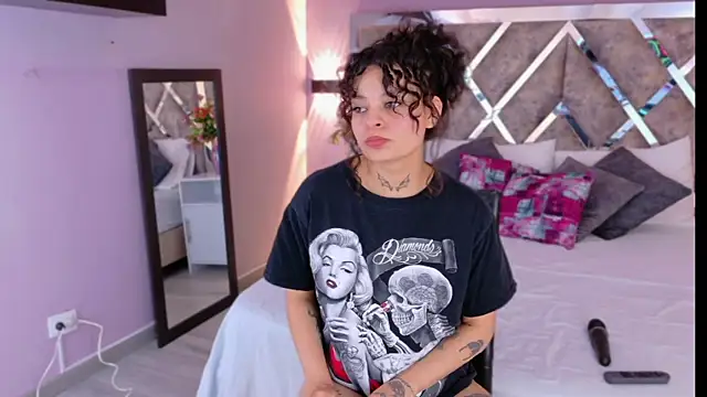 KatherineGomez webcam