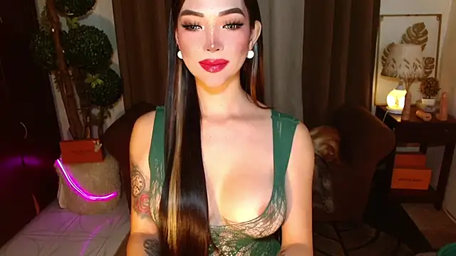 MouthWatering_Ayesha webcam