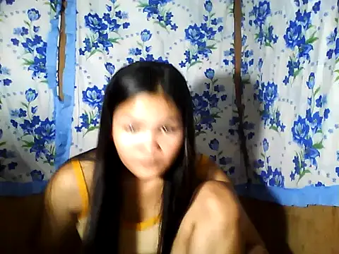 PinaySkinnyJust18 webcam