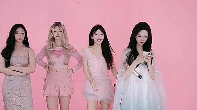 XL-LovelyDoll webcam