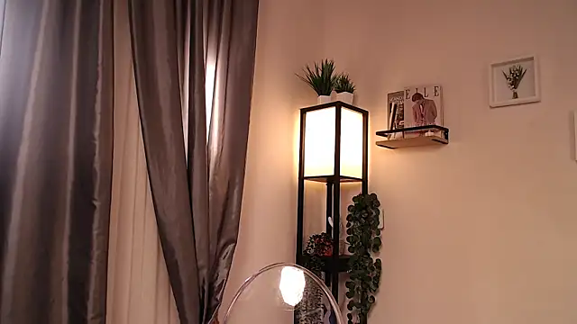 AlexxSweet live sex cam