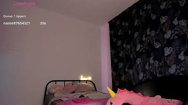 AnnexedPistol webcam