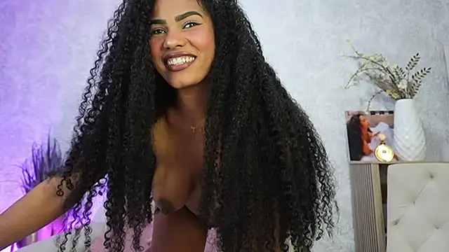 HOTBLACKANDWHITE2 webcam