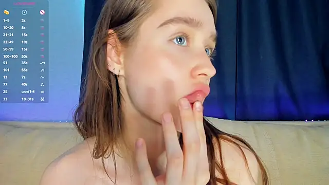 lovelyalivia live sex cam