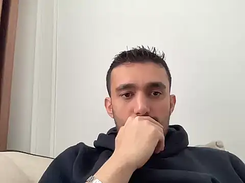 aslangenc_34 - AslanGenc_34's free webcam - UK Sex Cams