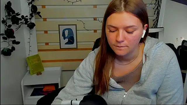 Josephine_Kiss webcam