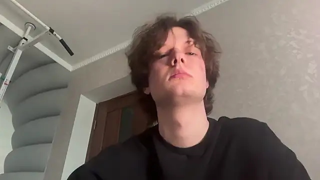 tomasdickpick (M twink) - take off a T-shirt