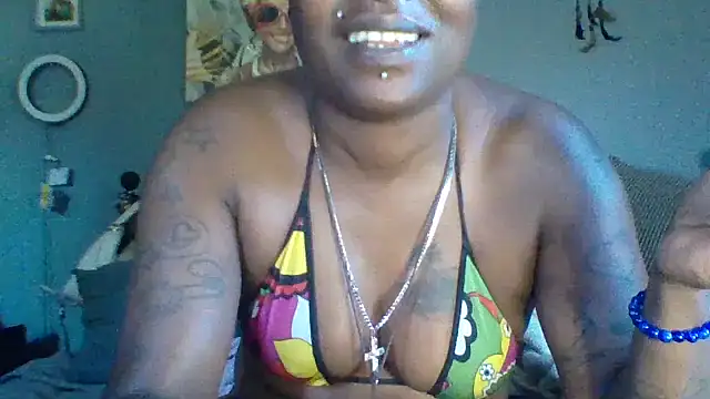 msdeedee webcam