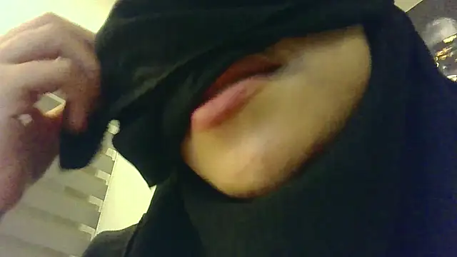 hijabi_hotgirls (F young) - I'll show my pussy 🫦🫦
