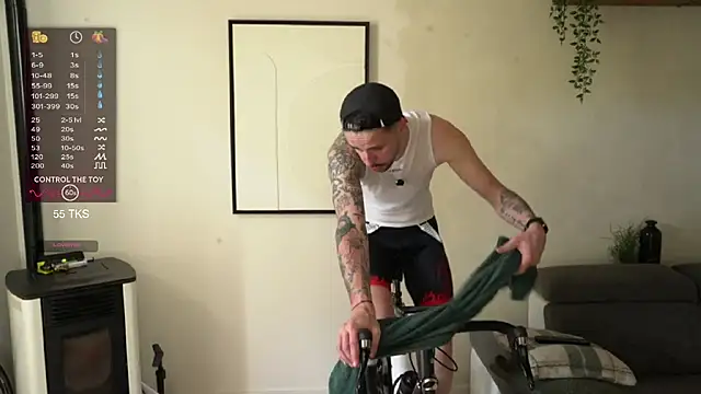 monsieurguitsxxx (M young) - Take off t-shirt