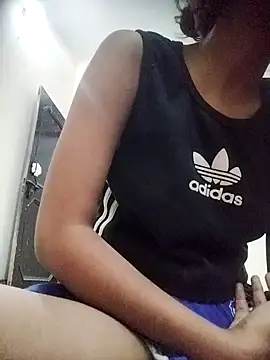 Aaradhna-_hoy webcam