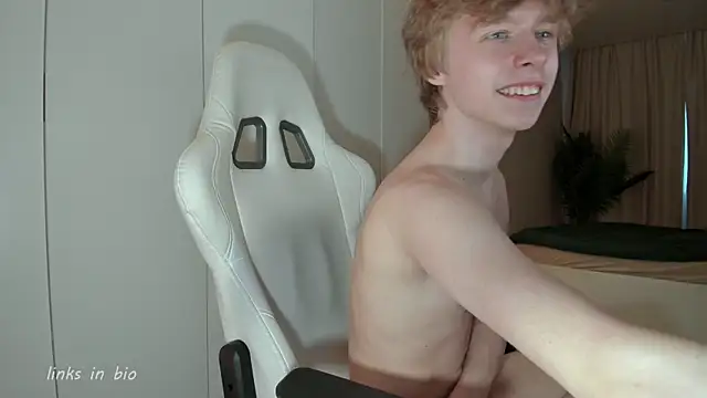 wawesuc (M twink) - naked