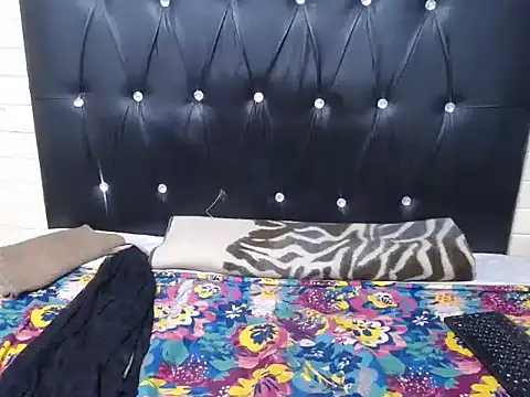 InnocentSlutXx webcam