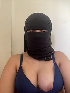 arabe_talent (F young) - خلي ترمتي تصفق بدعمك