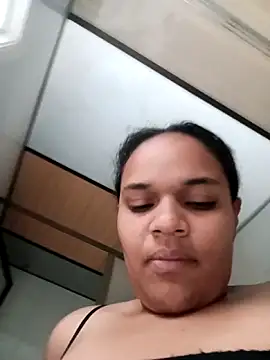 sexybronwlatin webcam